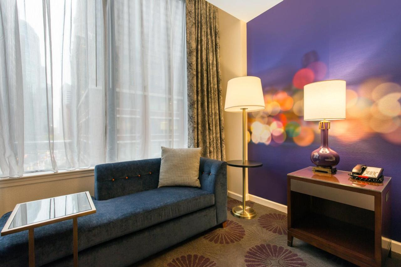 Deluxe King Room at The Chicago Hotel Collection - Magnificent Mile
