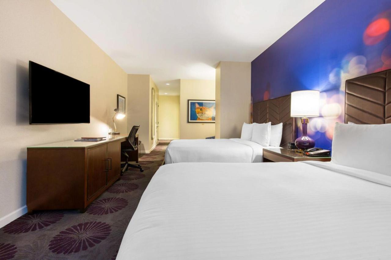 Queen Room with Two Queen Beds at The Chicago Hotel Collection - Magnificent Mile