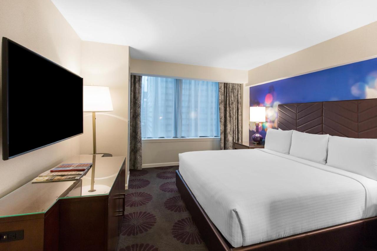 King Room at The Chicago Hotel Collection - Magnificent Mile