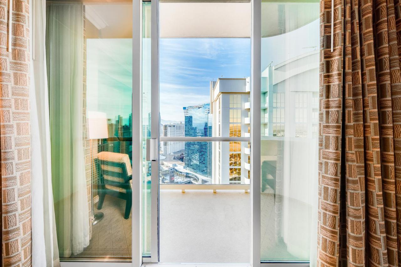 One-Bedroom Balcony Suite - Strip View at Jet Luxury Resorts @ The Signature Condo Hotel