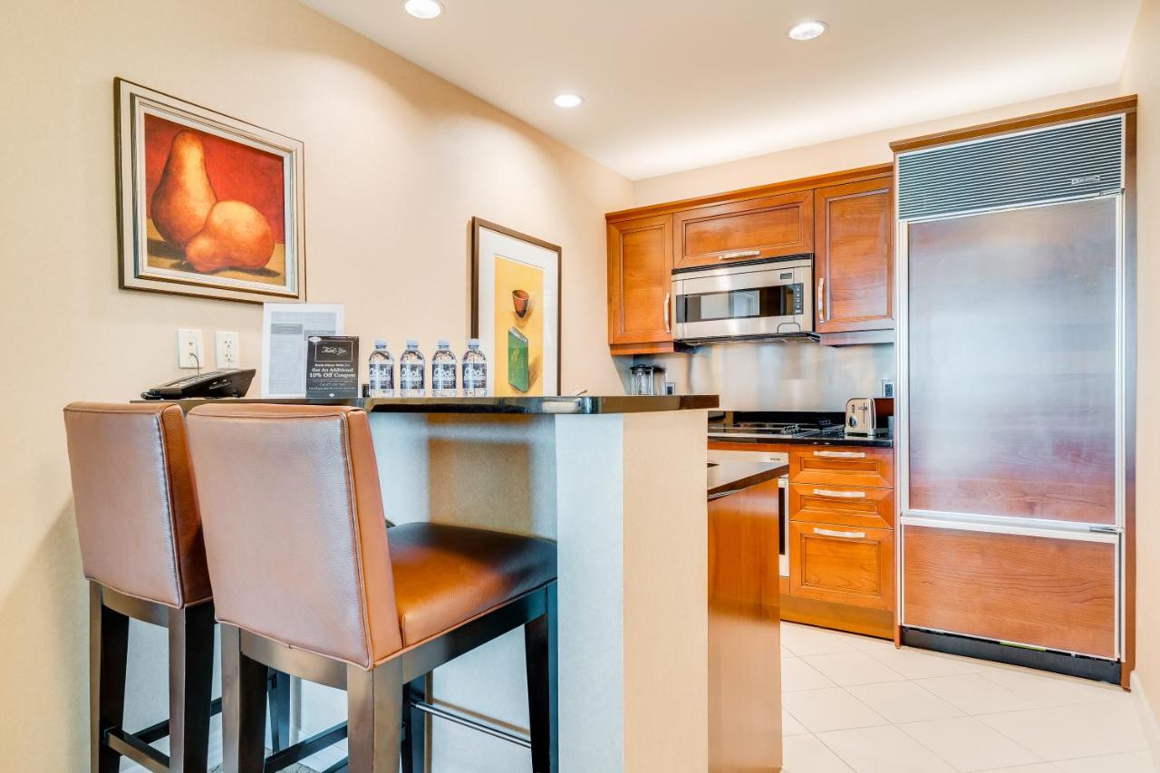 One-Bedroom Balcony Suite - Strip View at Jet Luxury Resorts @ The Signature Condo Hotel