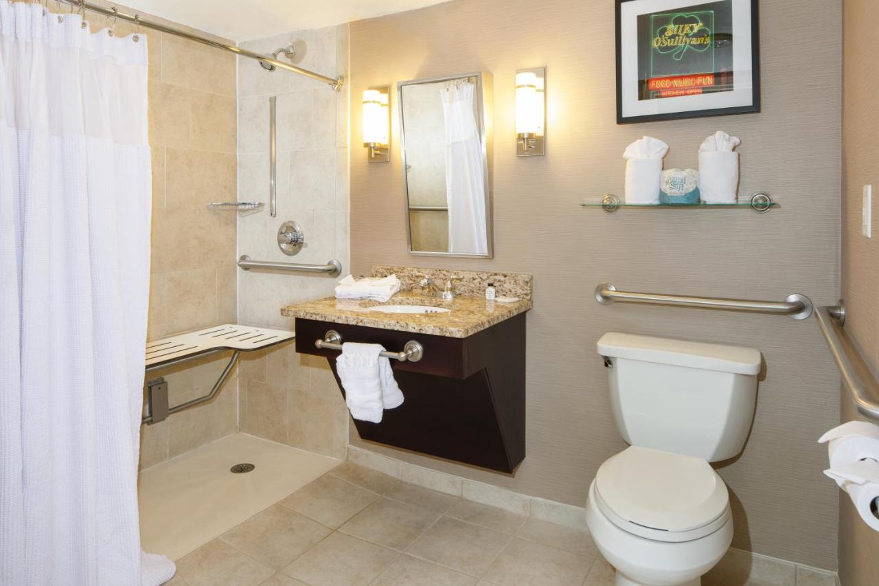 Twin Room - Mobility Access at Crowne Plaza Memphis Downtown by IHG