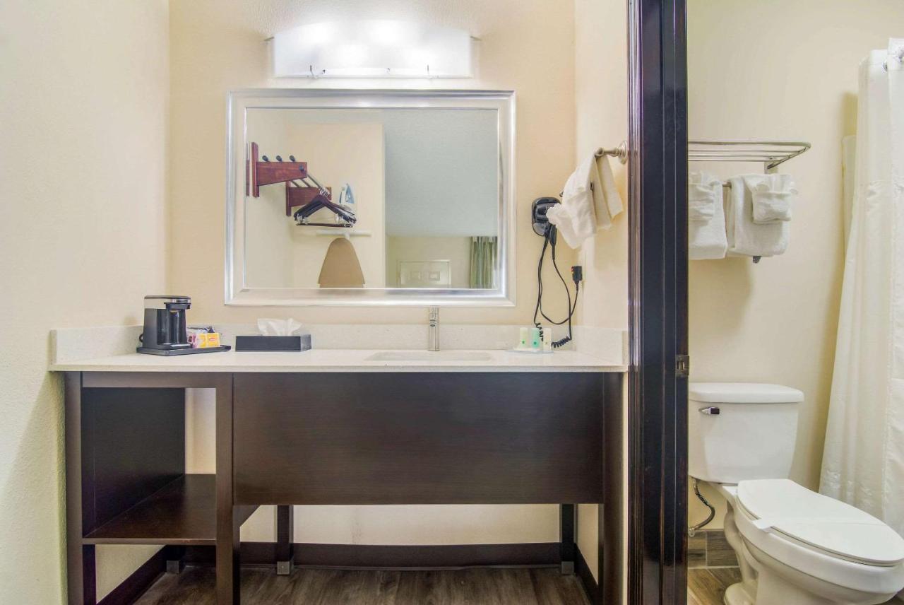 King Room - Non-Smoking at Quality Inn & Suites Lake City