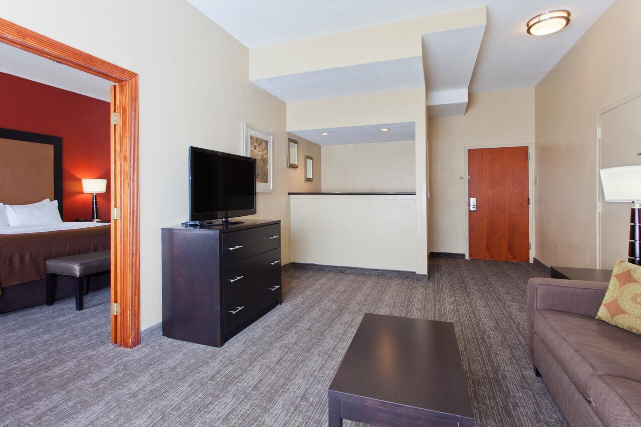 Executive King Suite at Holiday Inn Shreveport Downtown by IHG