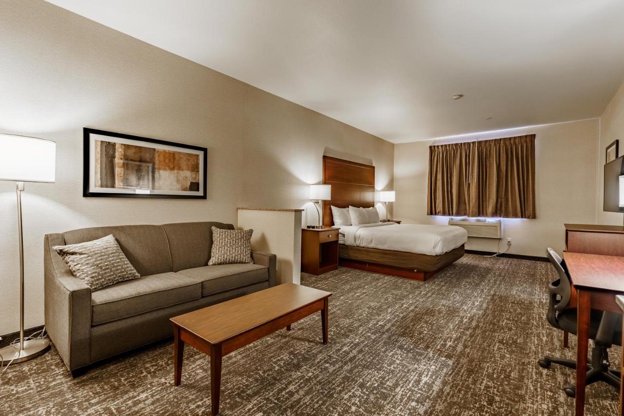 King Suite - Non-Smoking at Cobblestone Suites - Ripon
