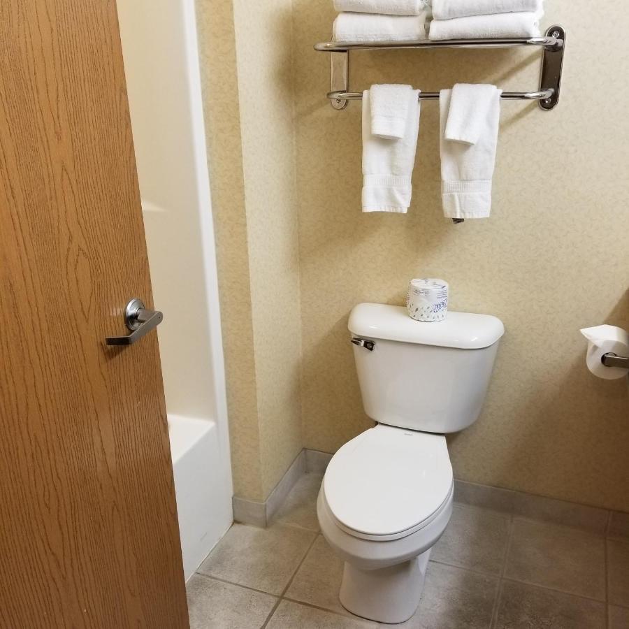 Deluxe Suite with Spa Bath at Cobblestone Suites - Ripon