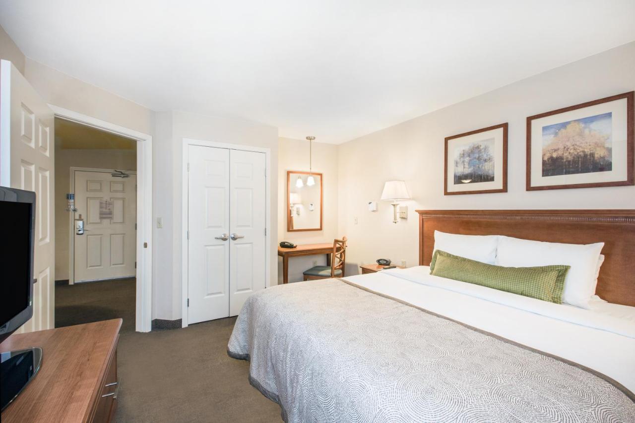 One-Bedroom King Suite with Sofa Bed - Non-Smoking at Candlewood Suites Pittsburgh Cranberry, an IHG Hotel