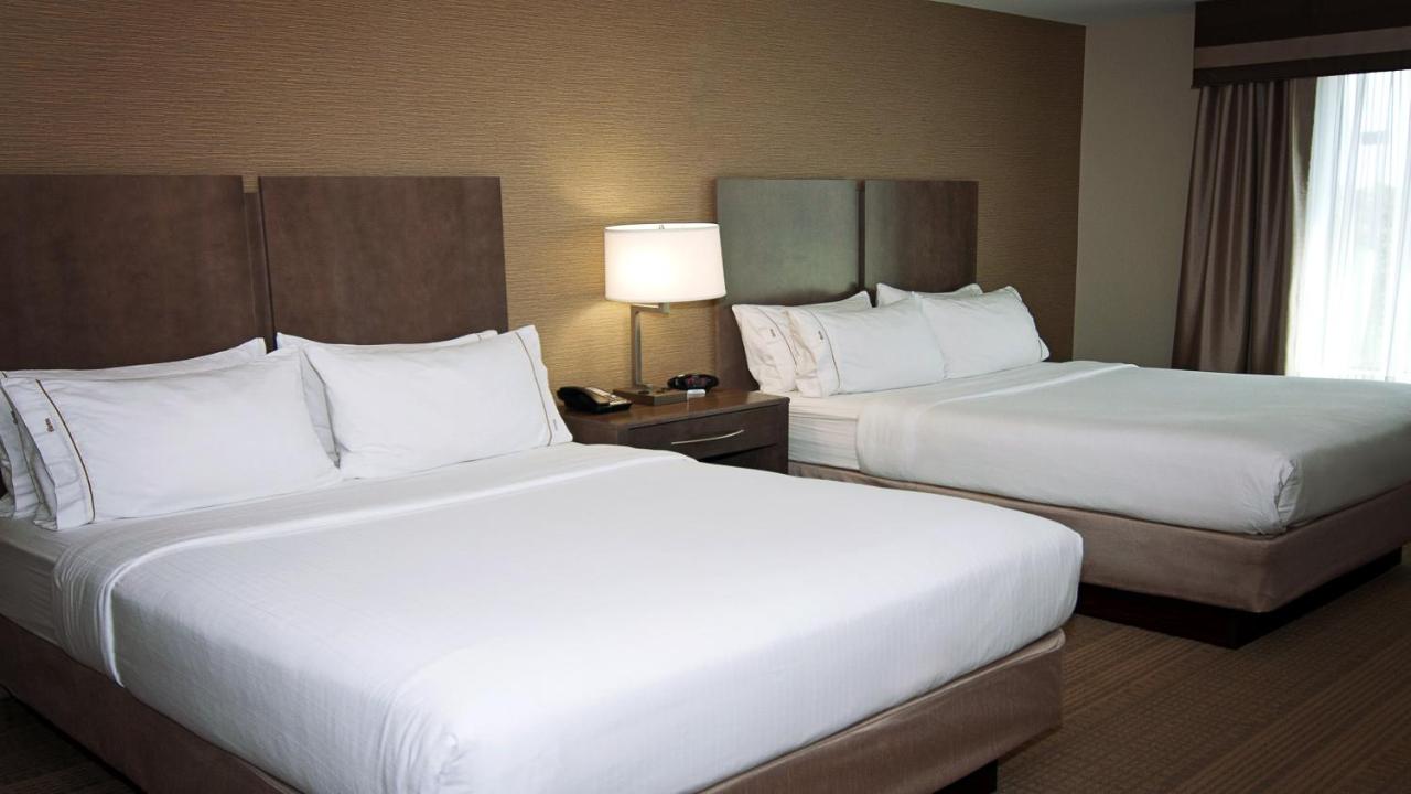 Queen Room with Two Queen Beds at Holiday Inn Express & Suites Wichita Northeast by IHG