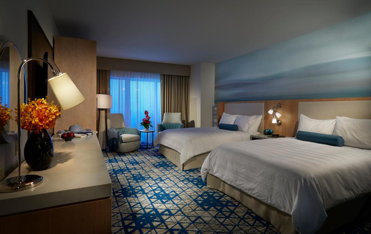 Deluxe Queen Room at Seminole Hard Rock Hotel and Casino