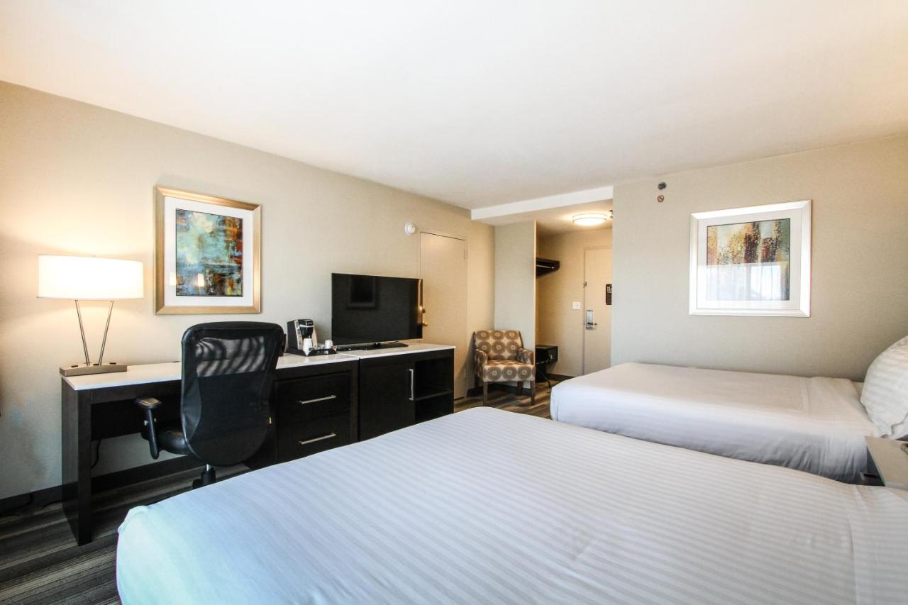 Queen Room with Two Queen Beds at Holiday Inn Express San Diego Downtown by IHG