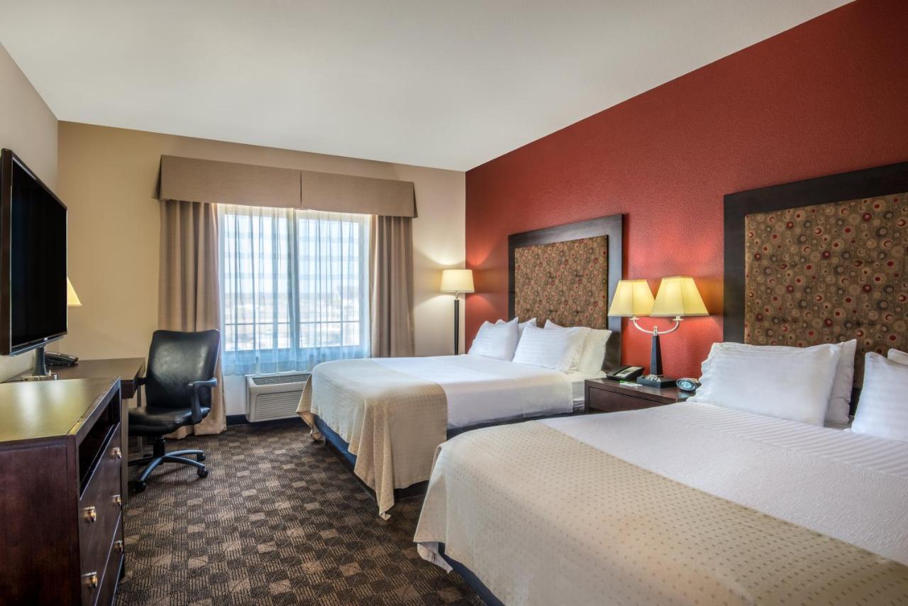 Queen Room with Two Queen Beds at Holiday Inn Casper East - Medical Center, an IHG Hotel