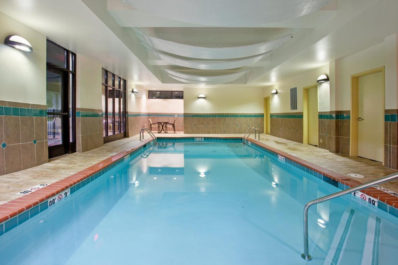  | Holiday Inn St. Louis Fairview Heights