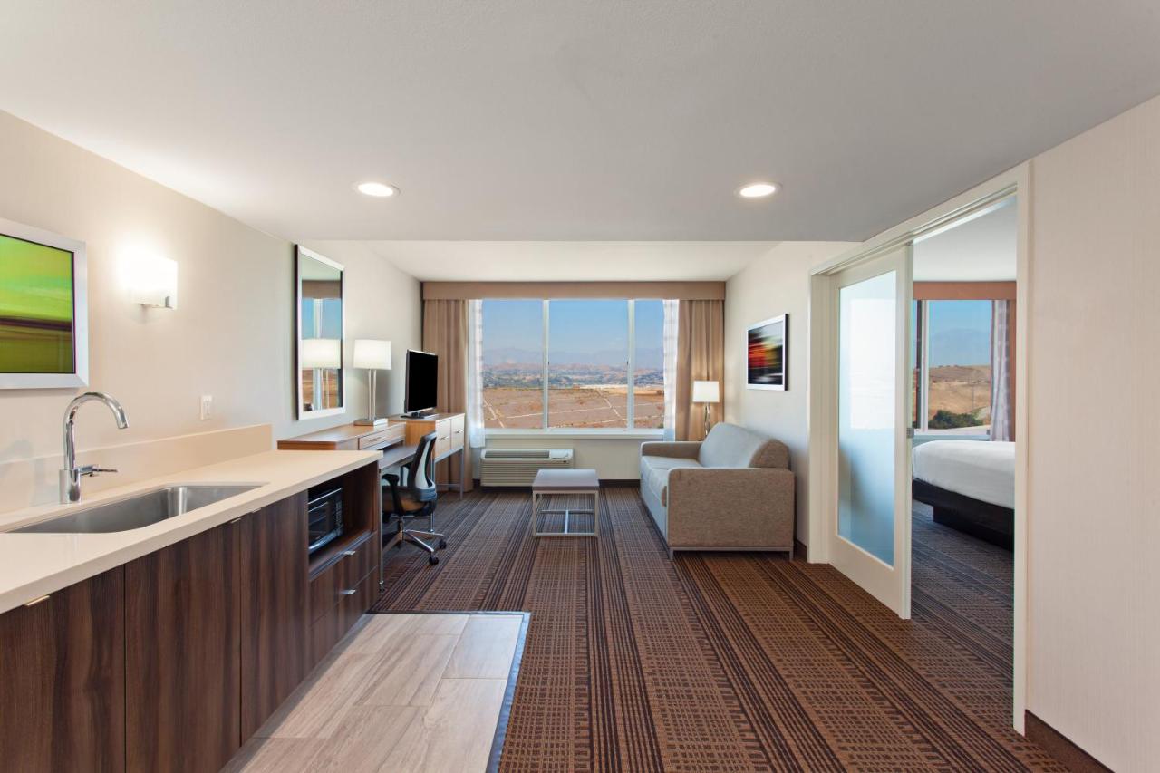 Executive Suite at Holiday Inn Diamond Bar - Pomona by IHG