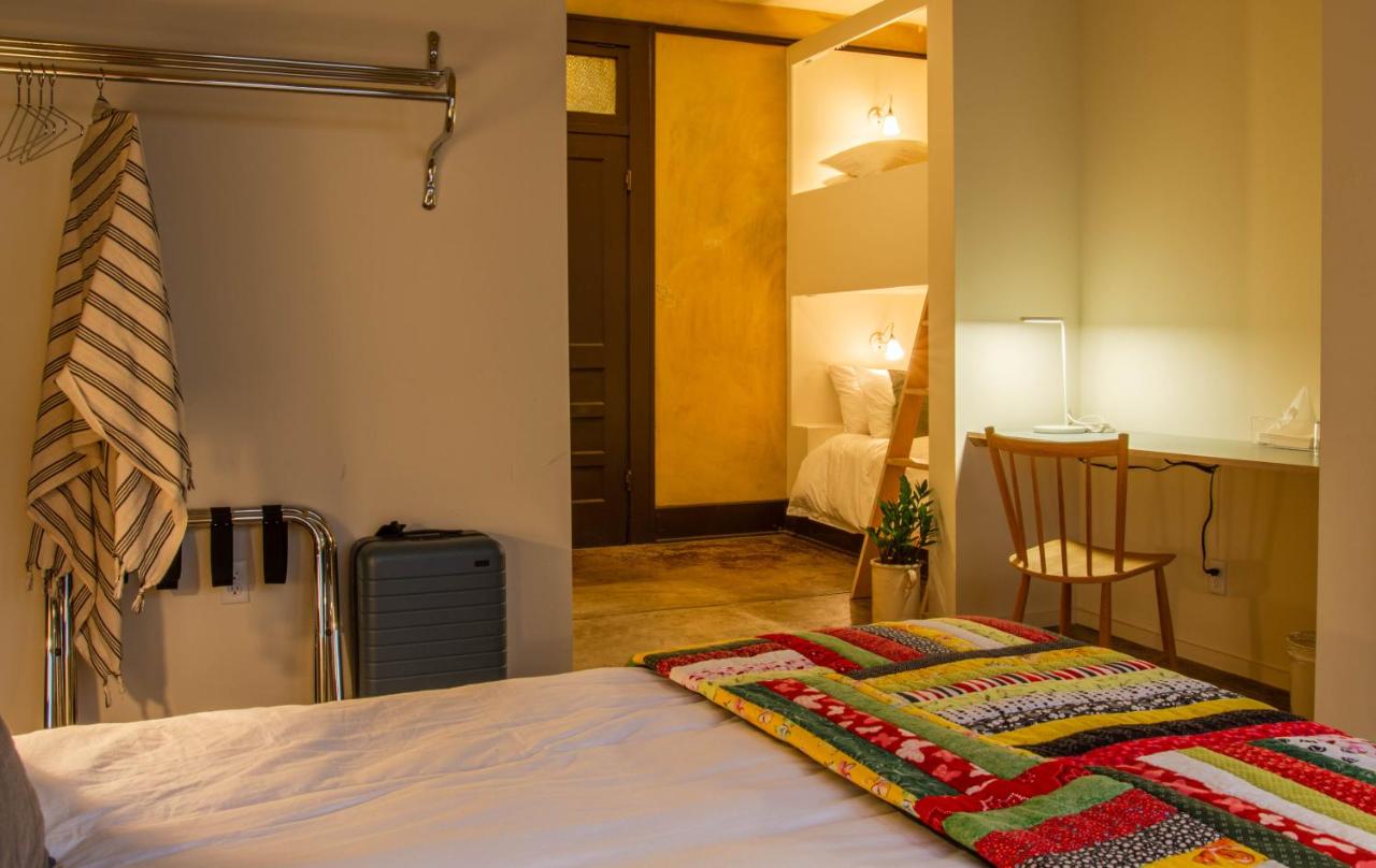 | Travelers Hotel