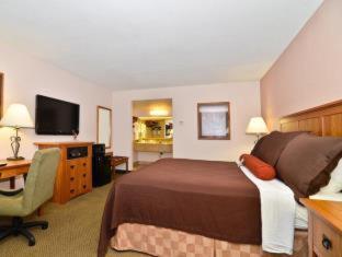 Room #52206044 at Best Western Plus Saddleback Inn & Conference Center