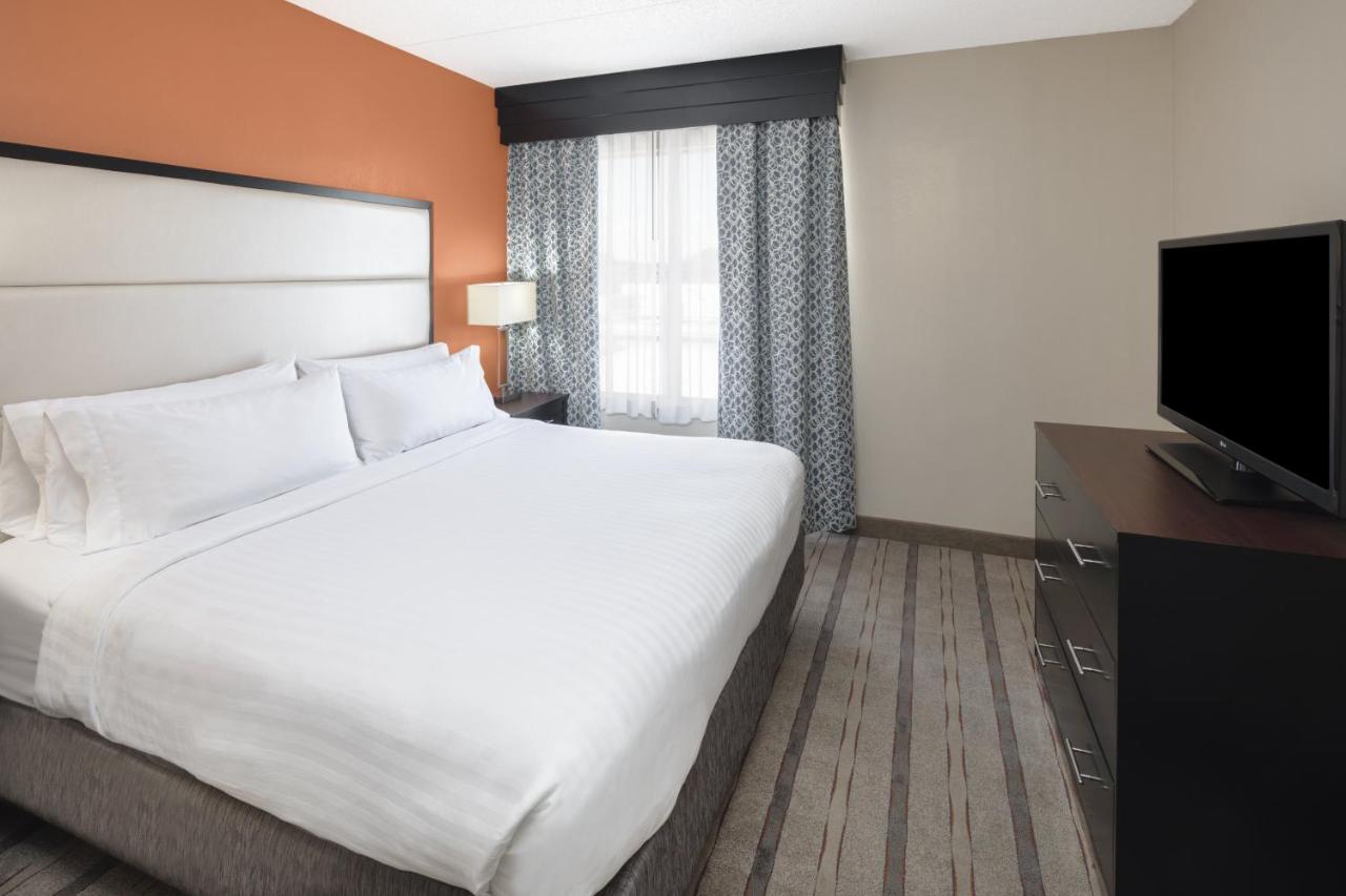 Family Suite at Holiday Inn Express & Suites Atlanta NE - Duluth by IHG
