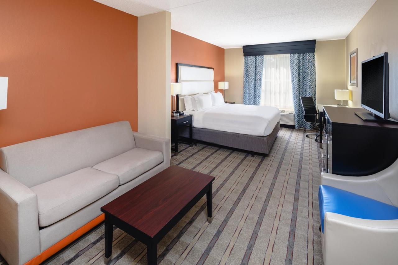 King Studio Suite at Holiday Inn Express & Suites Atlanta NE - Duluth by IHG