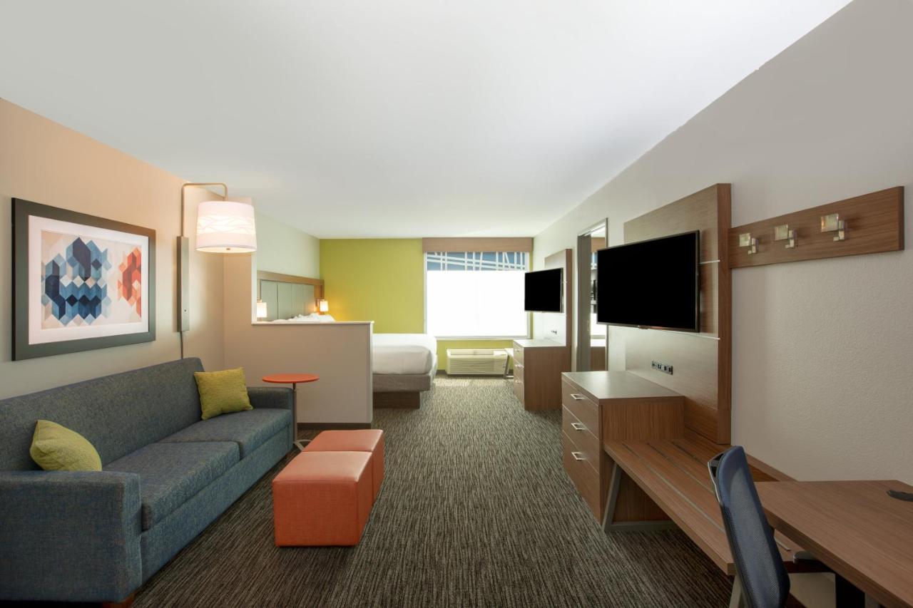 King Suite with Sofa Bed at Holiday Inn Express Hotel & Suites Columbus by IHG