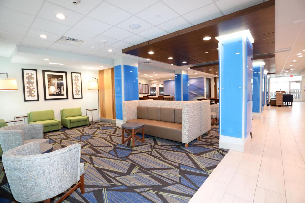  | Holiday Inn Express And Suites Forney