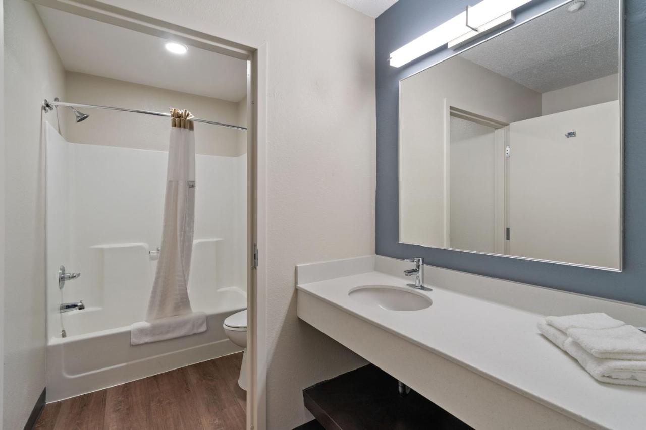 One Bedroom Suite - Non-Smoking at Extended Stay America Suites Washington DC Centreville Manas