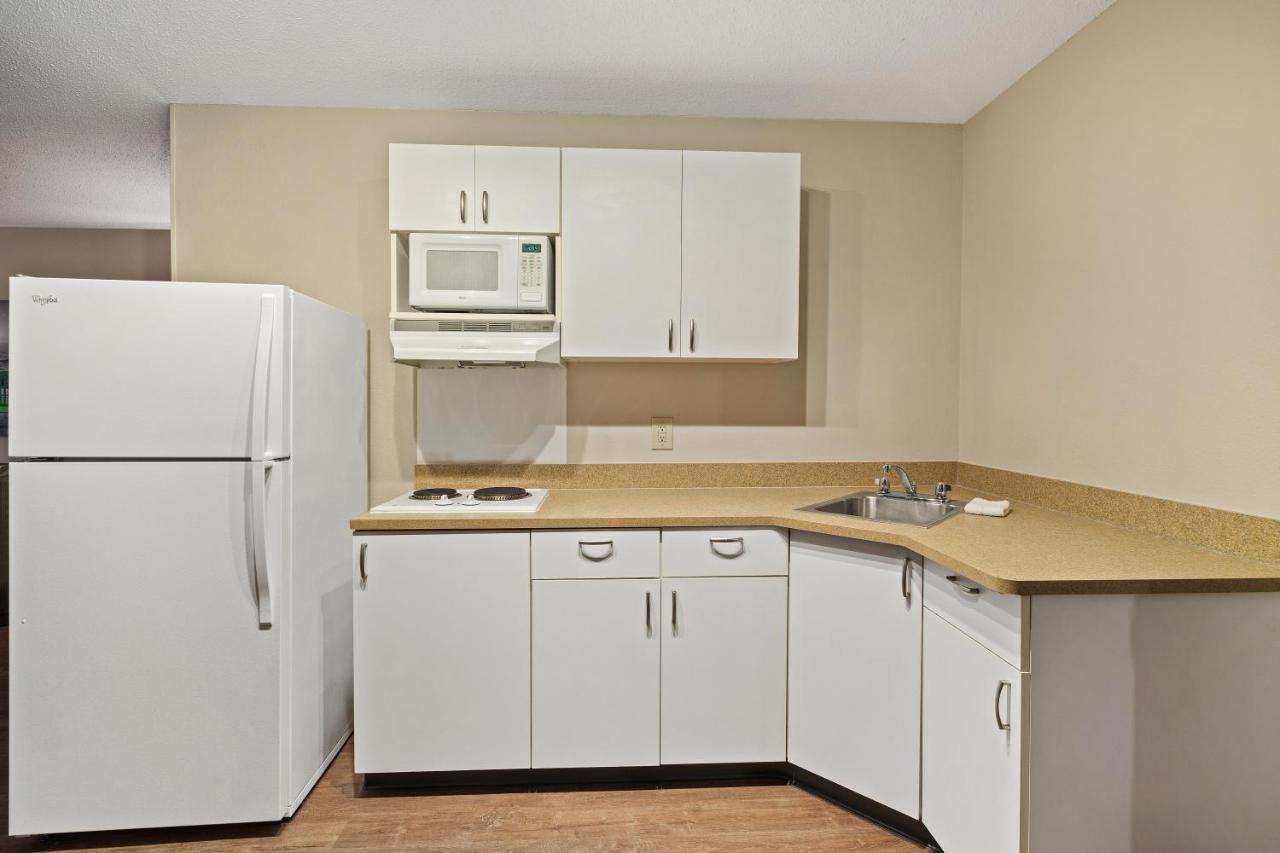 One Bedroom Suite - Non-Smoking at Extended Stay America Suites Washington DC Centreville Manas