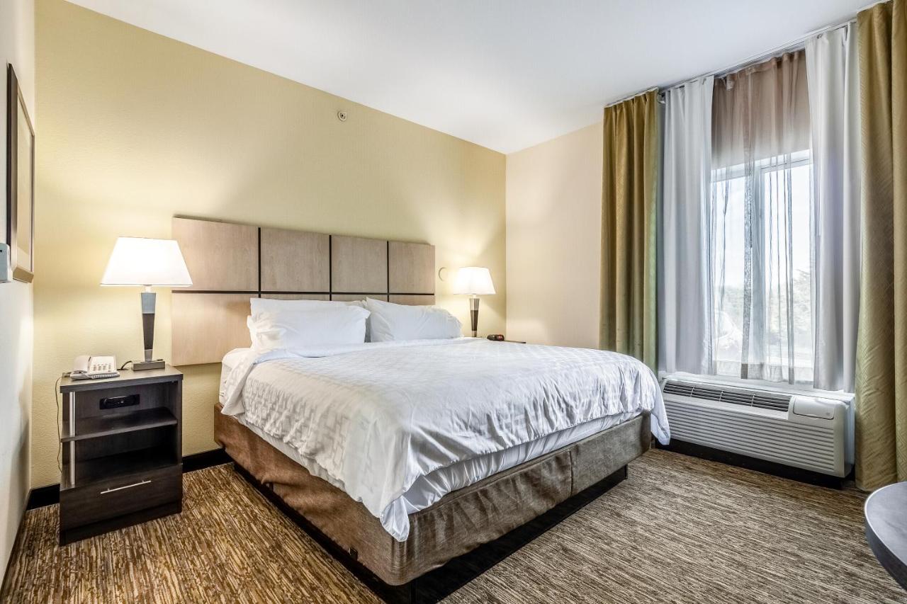 Studio King Suite - Non-Smoking at Candlewood Suites Lincoln by IHG