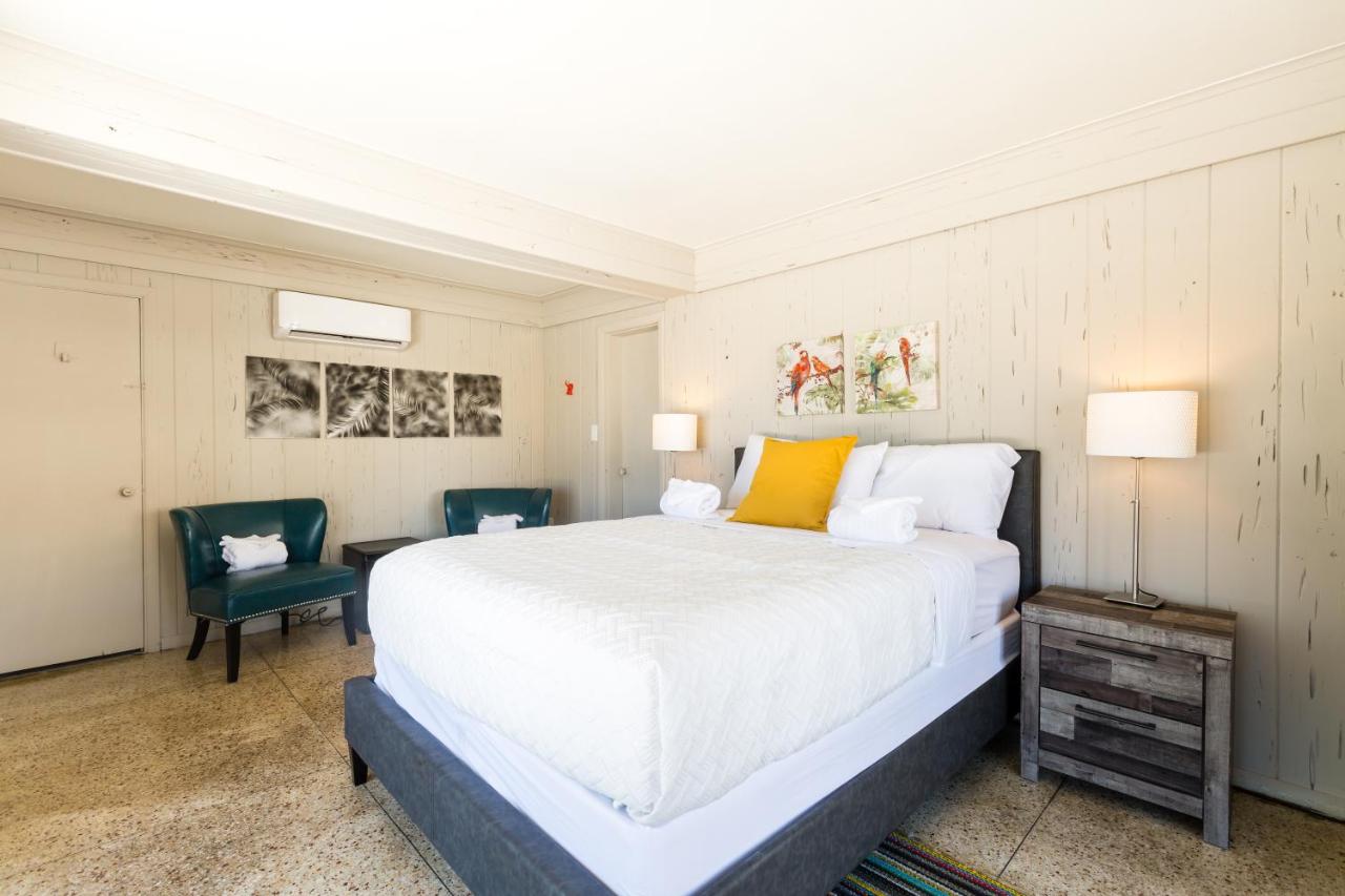 Waikiki Village Retro Motel by Oceana Resorts