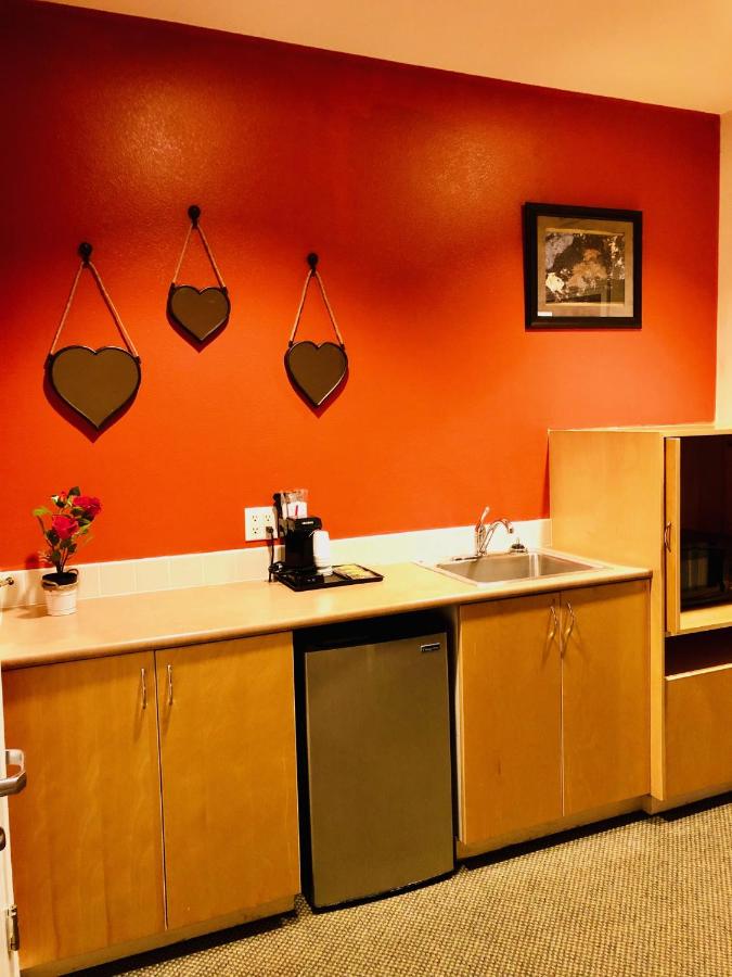  | Orca Inn Suites