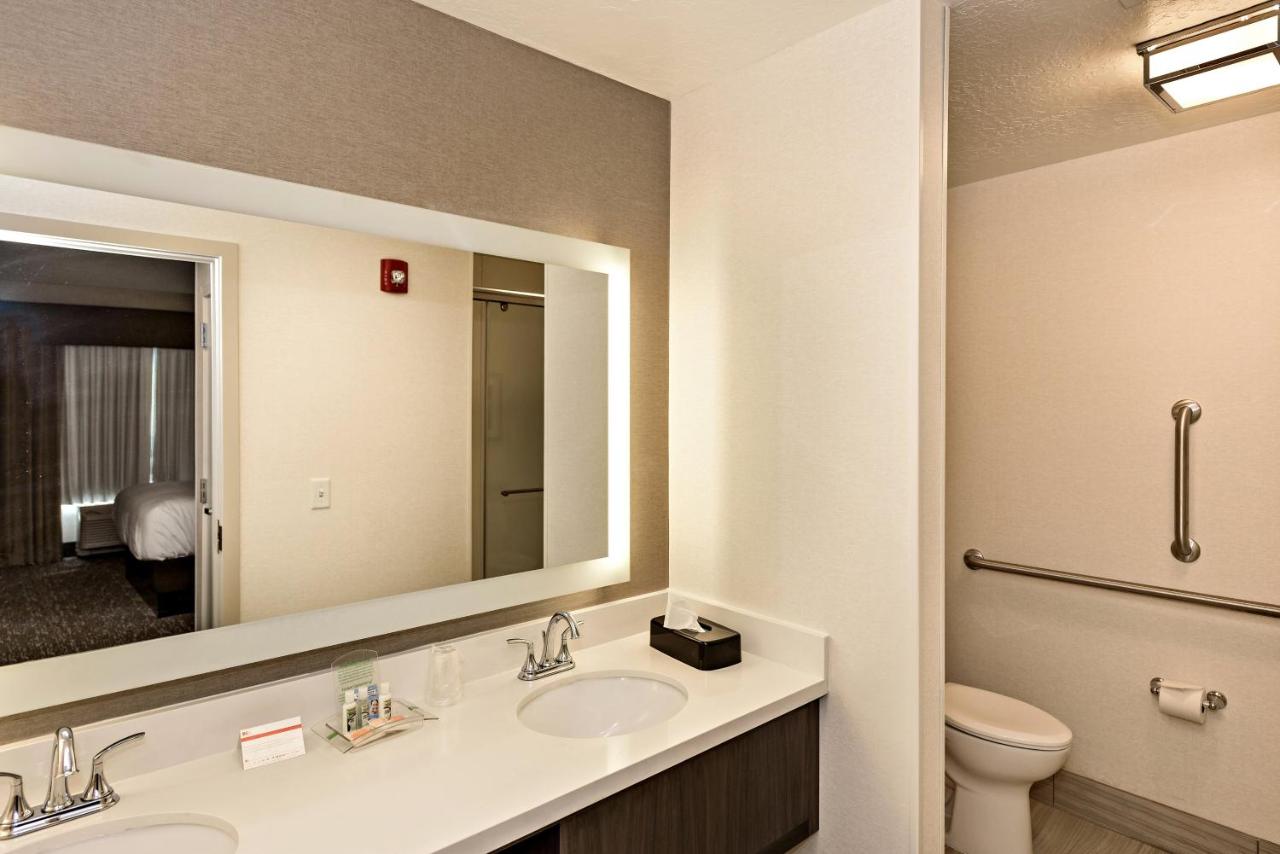One-Bedroom Suite at Holiday Inn St. George Conv Ctr, an IHG Hotel