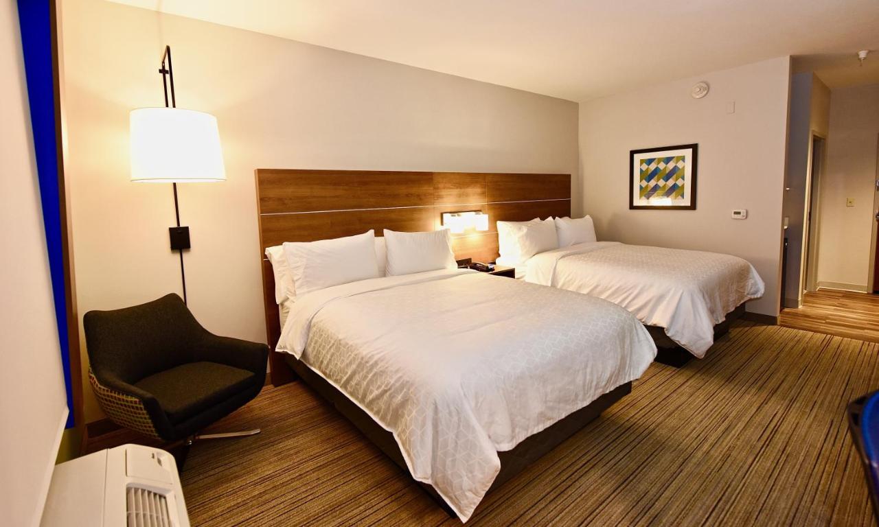 Room with Two Beds - Hearing Accessible - Non-Smoking at Holiday Inn Express & Suites Perryville, an IHG Hotel