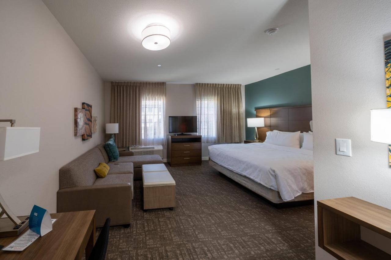 King Studio Suite - Mobility Acces Tub/Non-Smoking at Staybridge Suites Houston East - Baytown by IHG