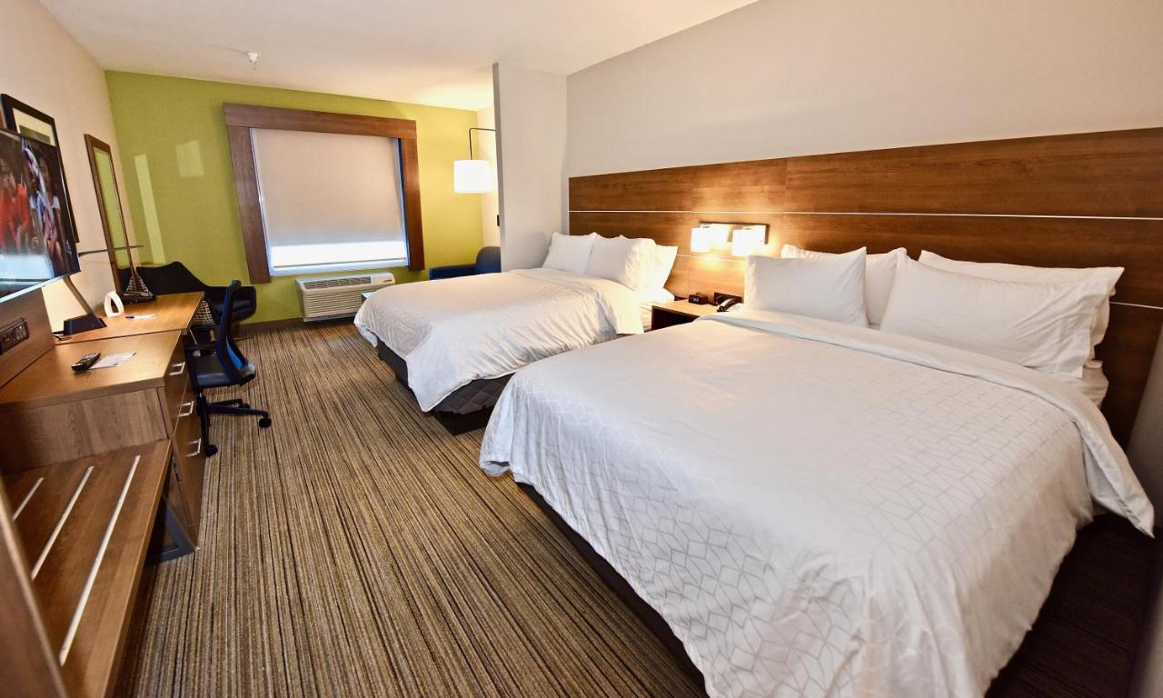 Suite with Two Beds - Non-Smoking at Holiday Inn Express & Suites Perryville, an IHG Hotel