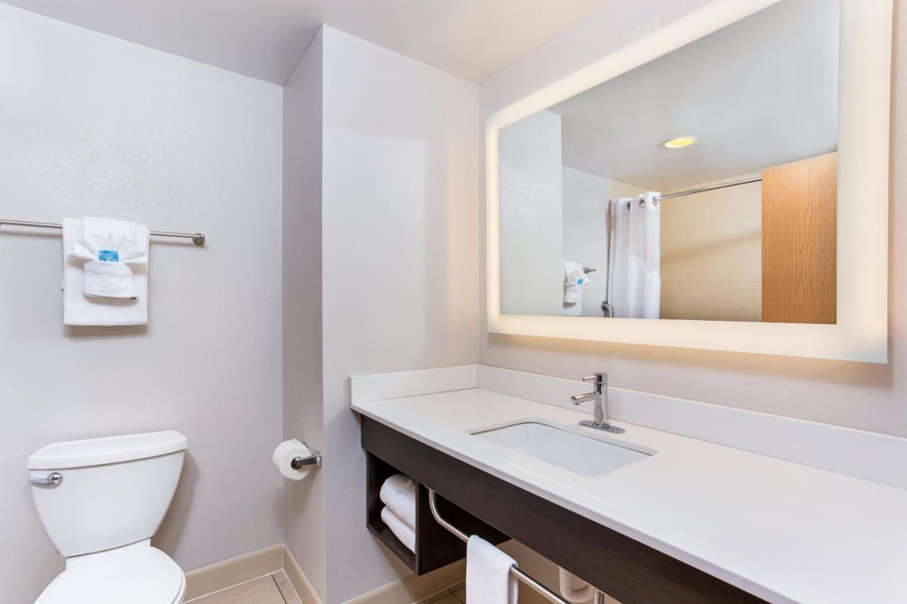 King Suite - Non-Smoking at Holiday Inn Express & Suites Morristown by IHG