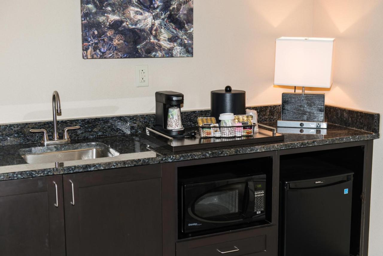 Suite - Hearing Accessible - Non-Smoking at Holiday Inn Paducah Riverfront by IHG