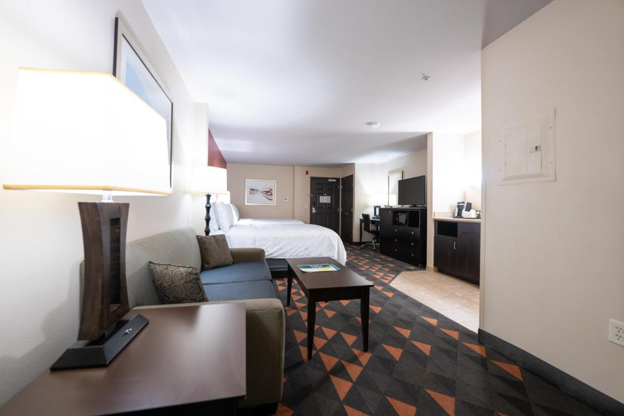 Queen Junior Suite - Non-Smoking at Holiday Inn Oceanside Camp Pendleton Area, an IHG Hotel