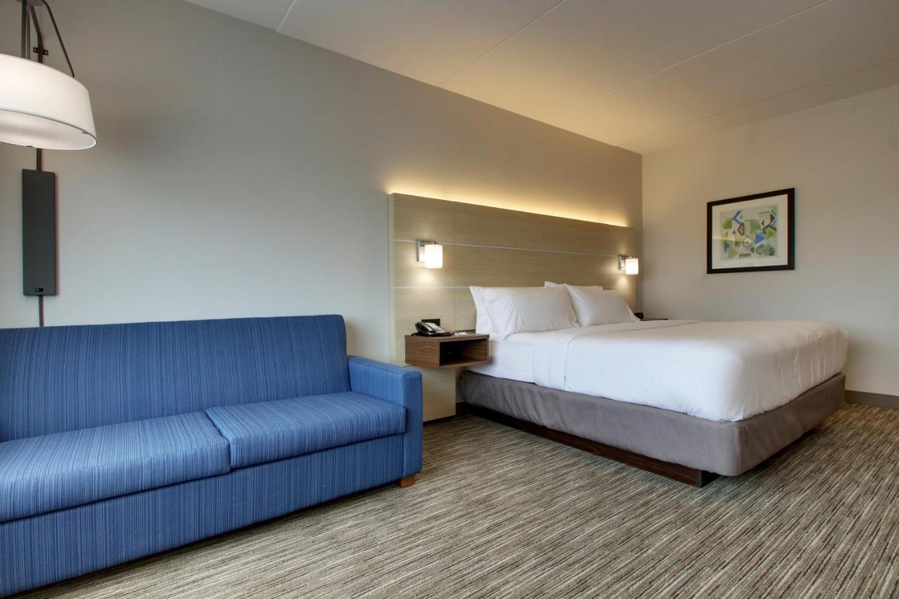  | Holiday Inn Express and Suites-Elizabethtown North