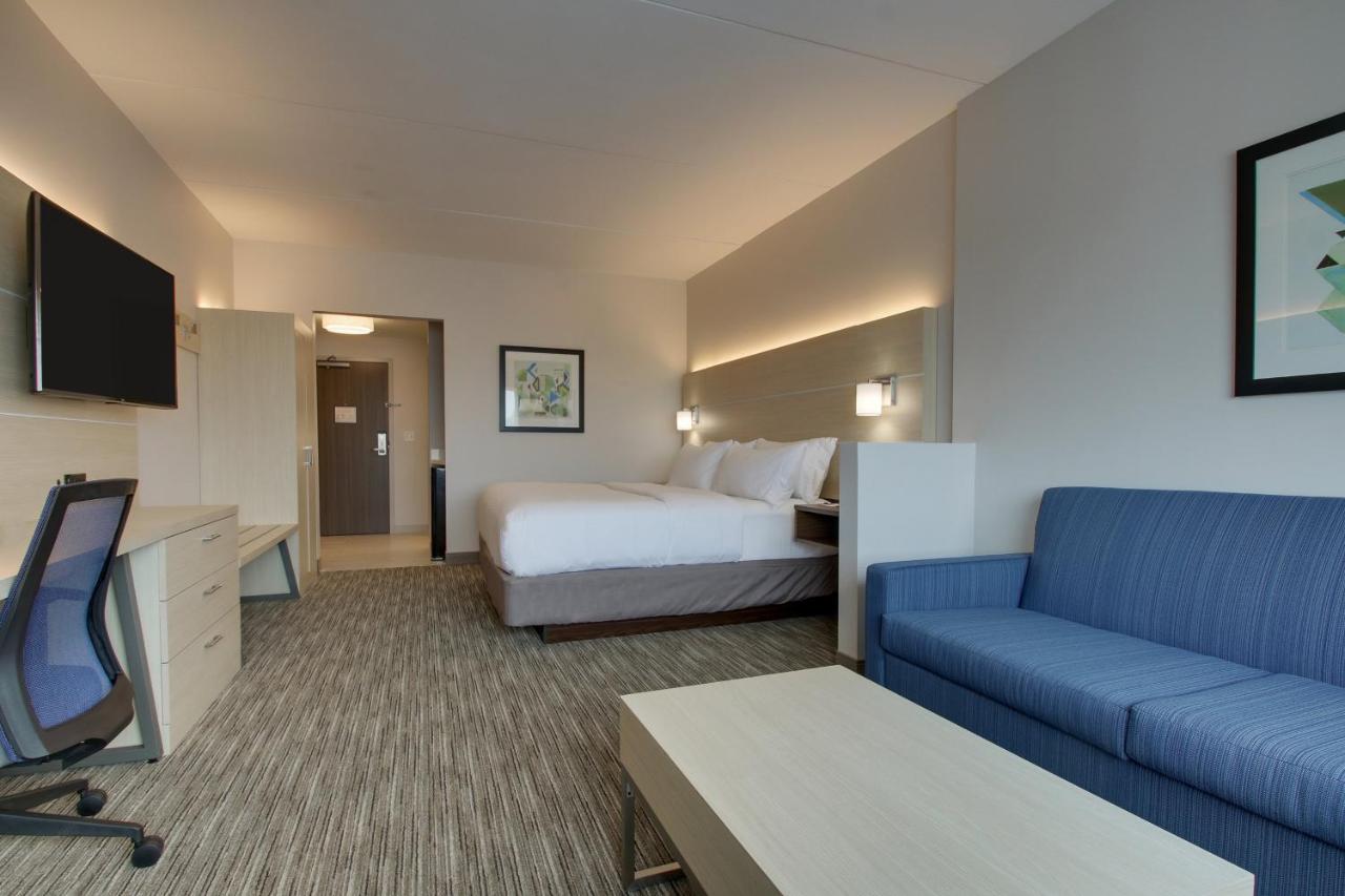  | Holiday Inn Express and Suites-Elizabethtown North