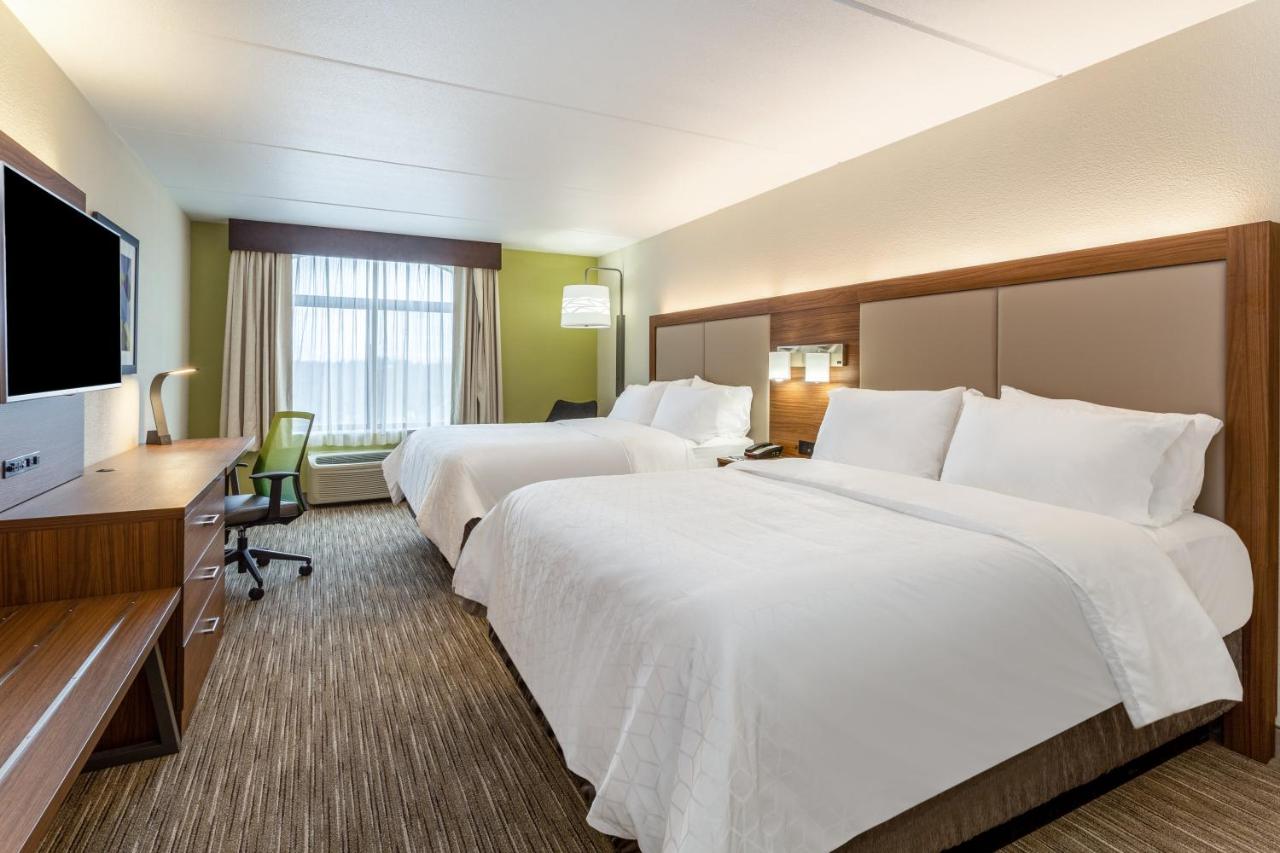 Queen Room with Two Queen Beds - Non-Smoking at Holiday Inn Express & Suites Cedar Falls - Waterloo by IHG