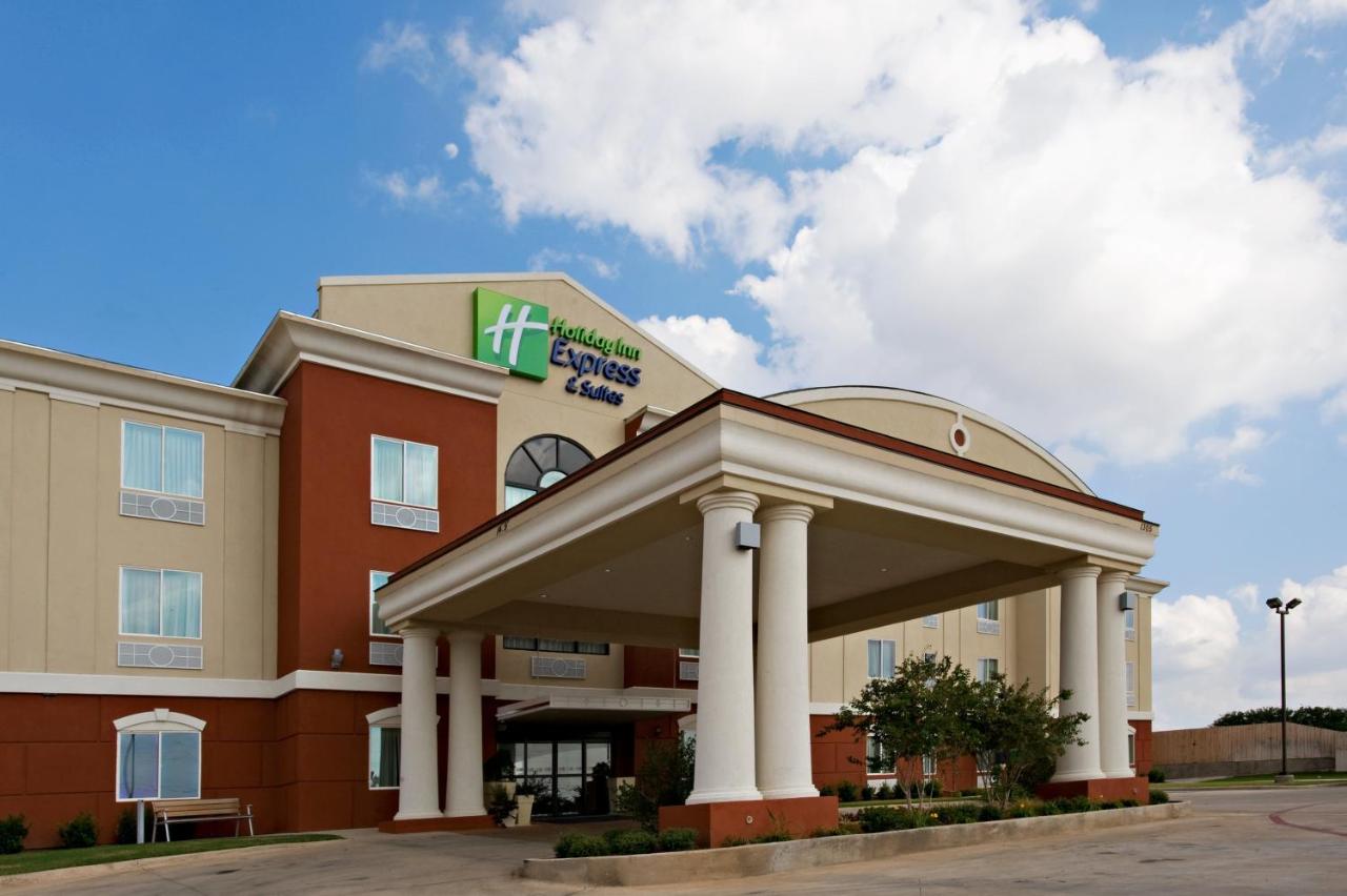  | Holiday Inn Express &Suites Snyder
