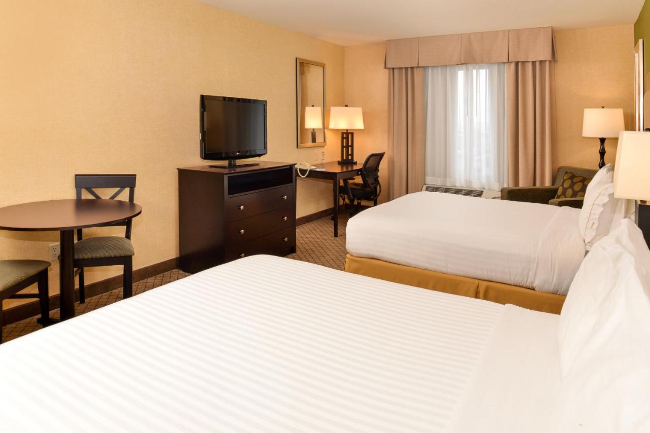 Queen Room with Two Queen Beds at Holiday Inn Express Sacramento Airport Woodland by IHG
