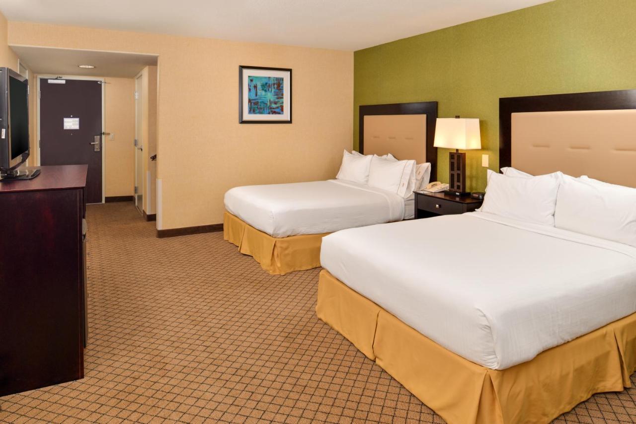Queen Room with Two Queen Beds at Holiday Inn Express Sacramento Airport Woodland by IHG