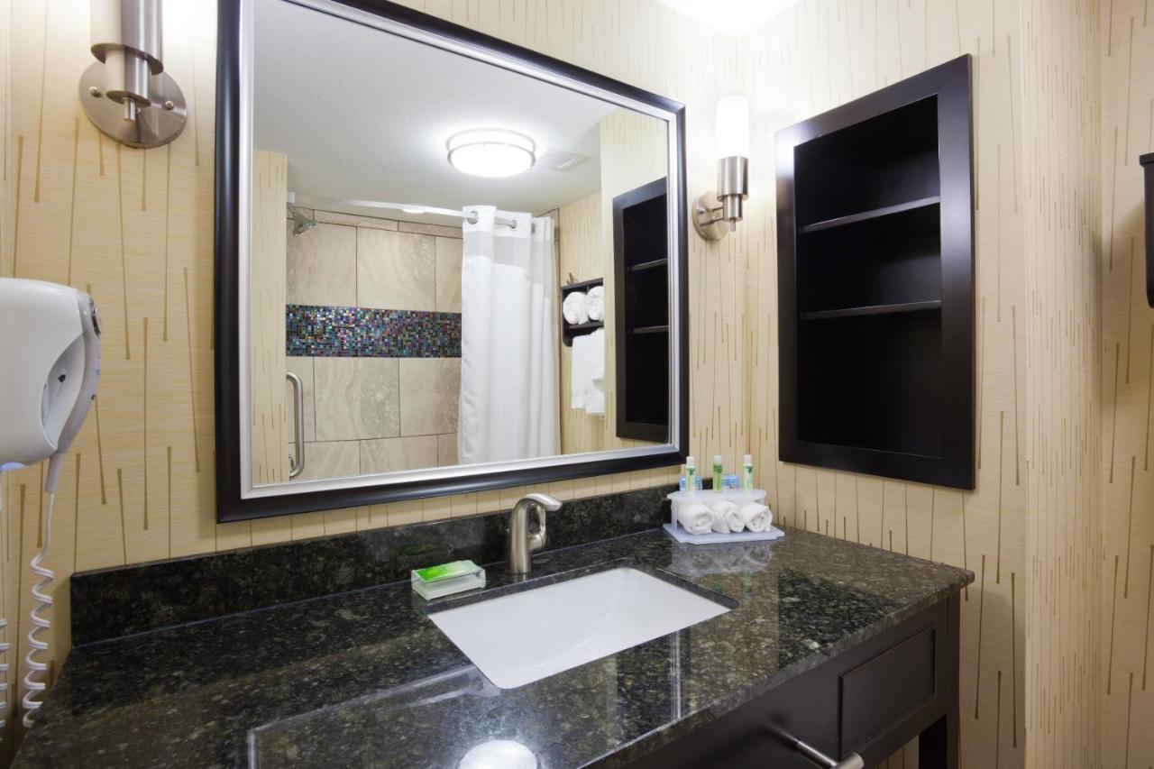 Executive Queen Room with Two Queen Beds - Non-Smoking at Holiday Inn Express Hotel & Suites Fort Dodge by IHG