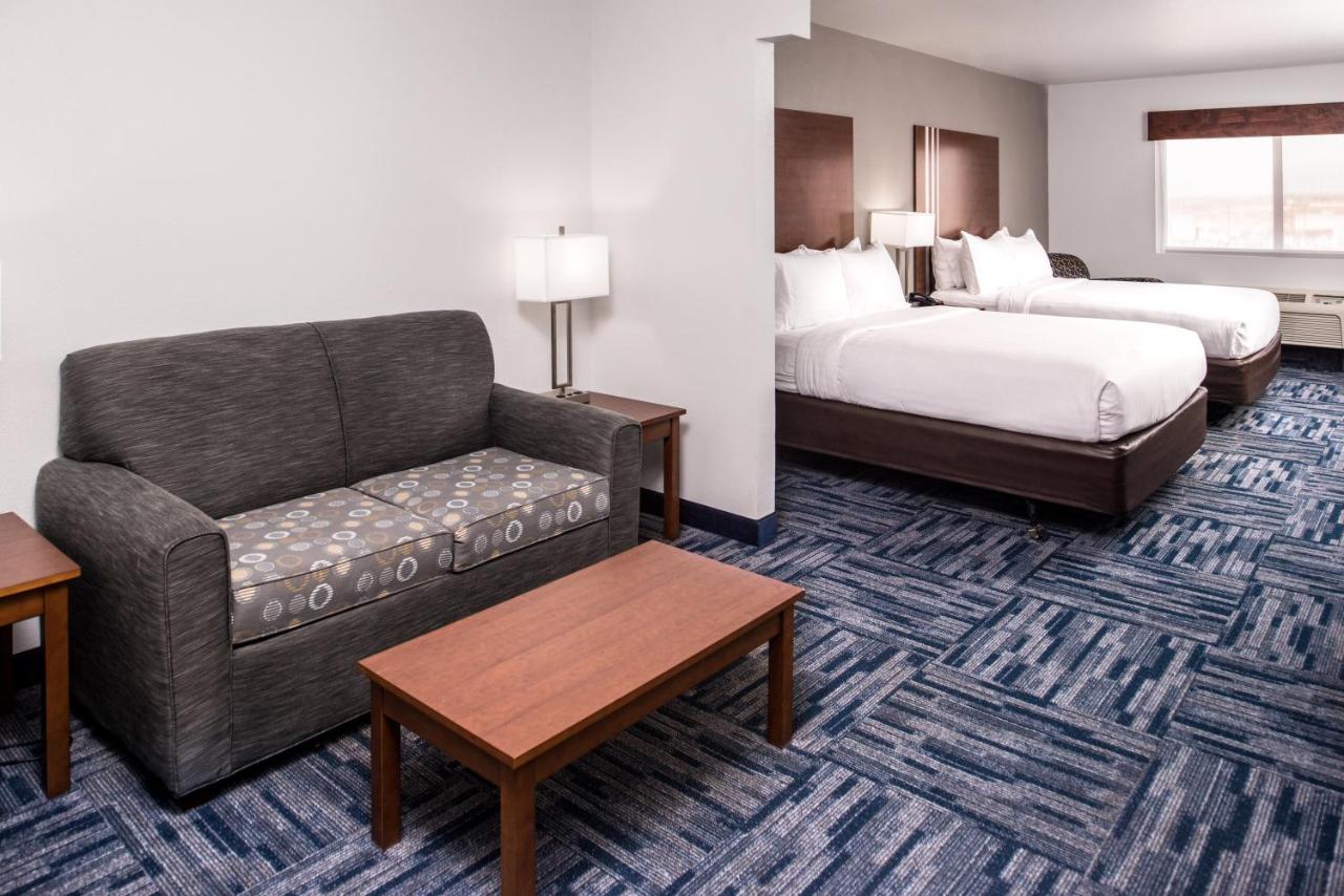 Queen Suite at Holiday Inn Express Hotel & Suites Alamogordo Hwy 54/70 by IHG