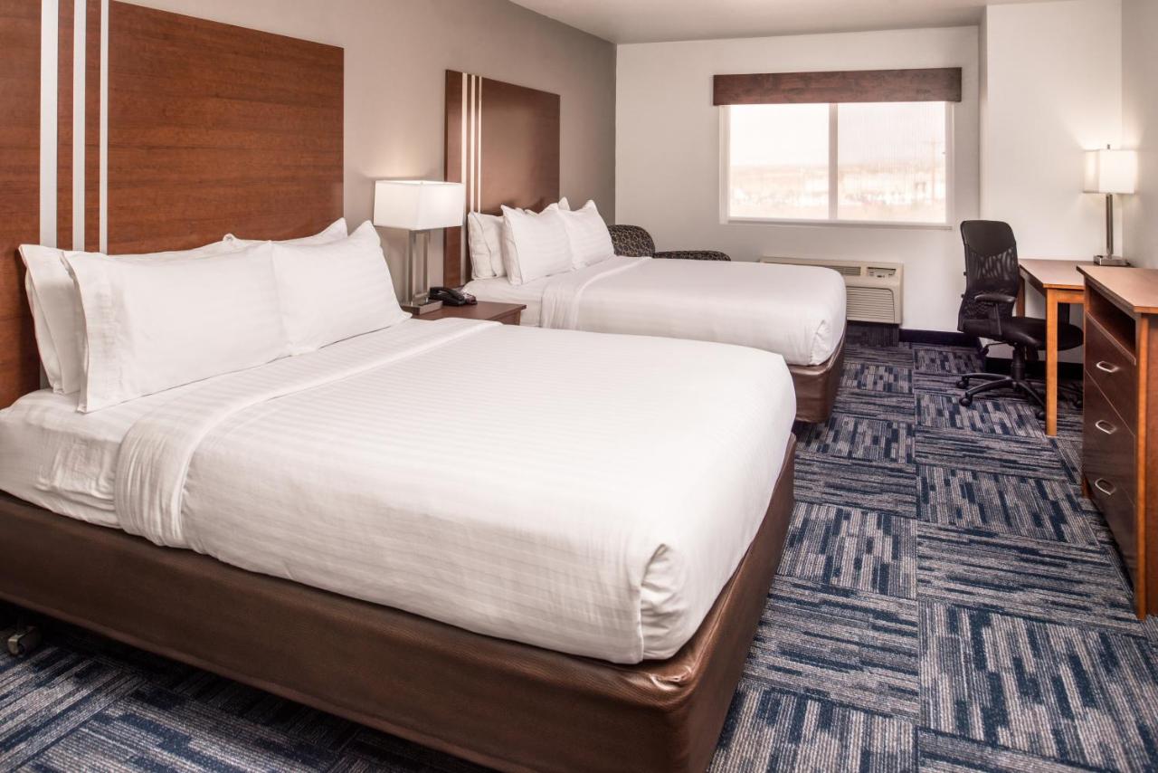 Queen Suite at Holiday Inn Express Hotel & Suites Alamogordo Hwy 54/70 by IHG