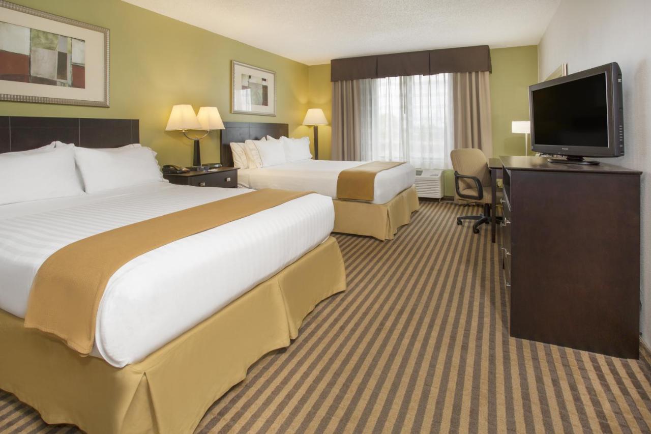 Queen Room with Two Queen Beds at Sleep Inn & Suites Kalamazoo East