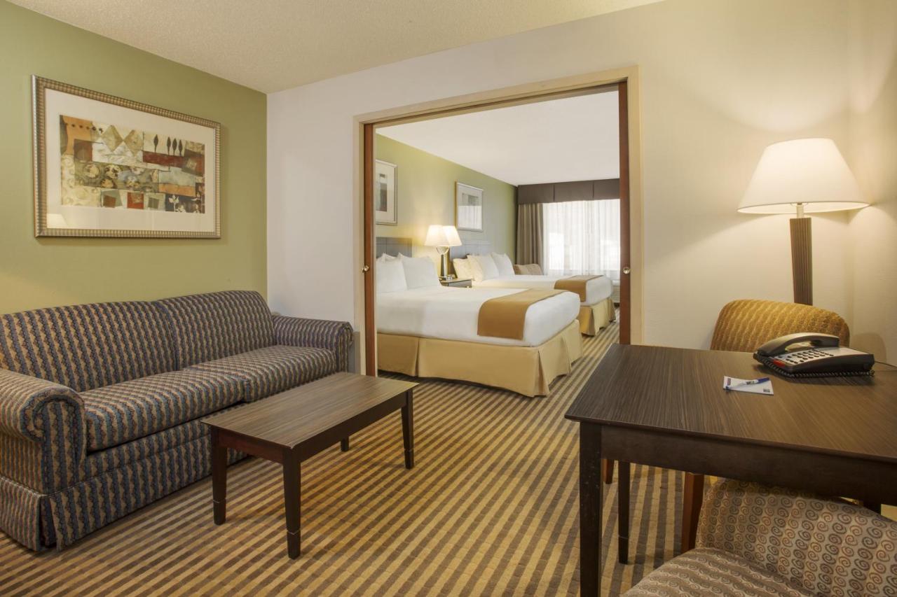 Queen Suite with Two Queen Beds at Sleep Inn & Suites Kalamazoo East