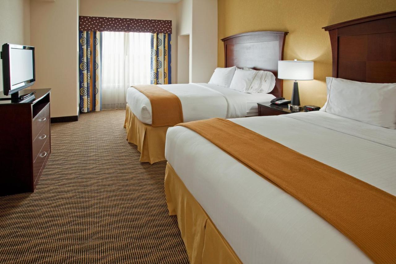 Queen Room with Two Queen Beds at Holiday Inn Express & Suites Austin South-Buda by IHG