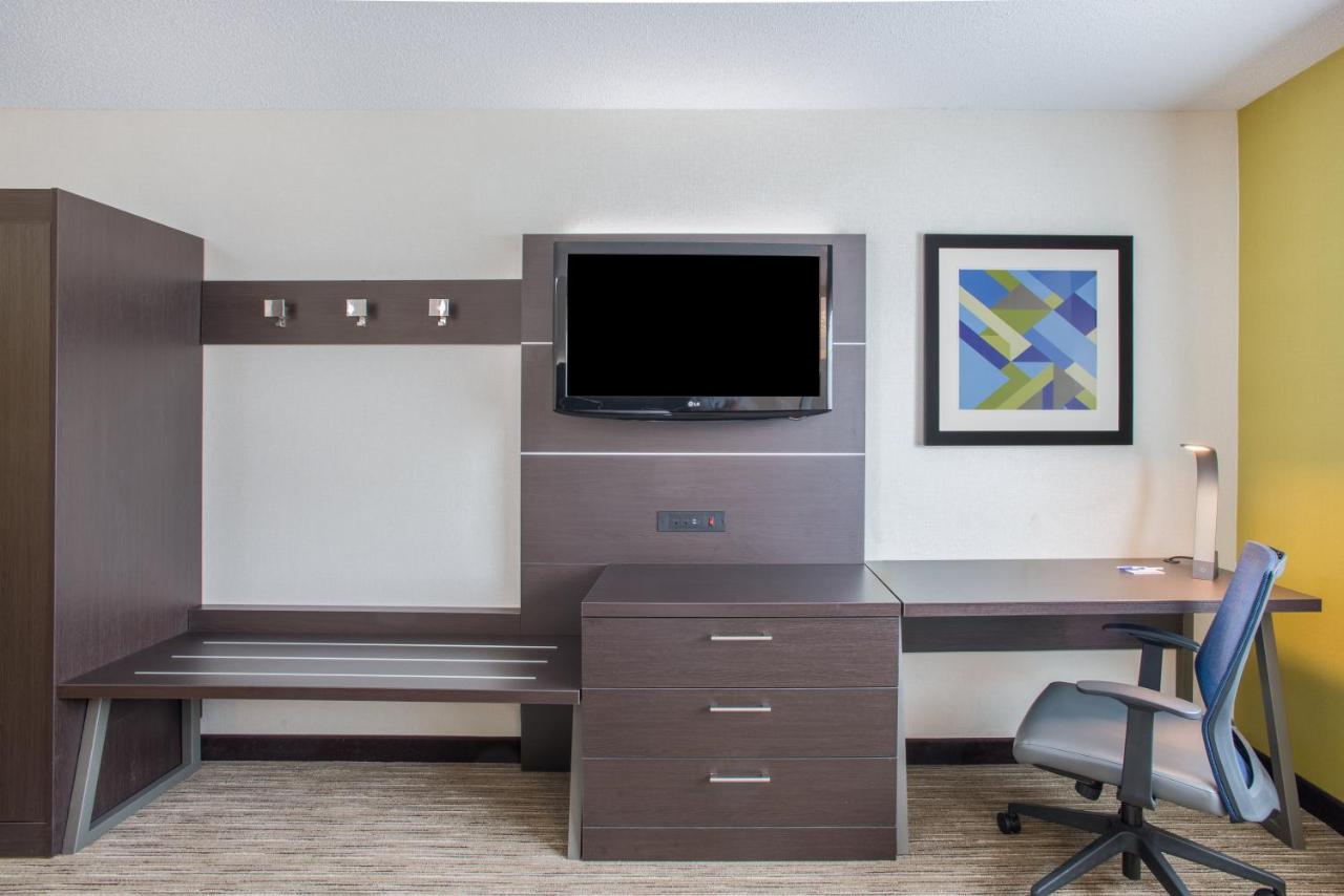 Queen Room with Two Queen Beds at Holiday Inn Express Hotel & Suites Boston-Marlboro, an IHG Hotel