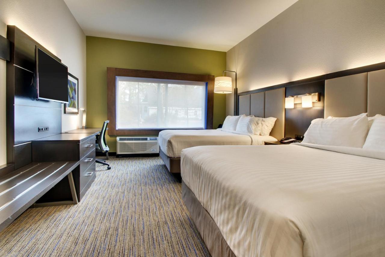Double or Twin Room at Holiday Inn Express & Suites Charleston NE Mt Pleasant US17 by IHG
