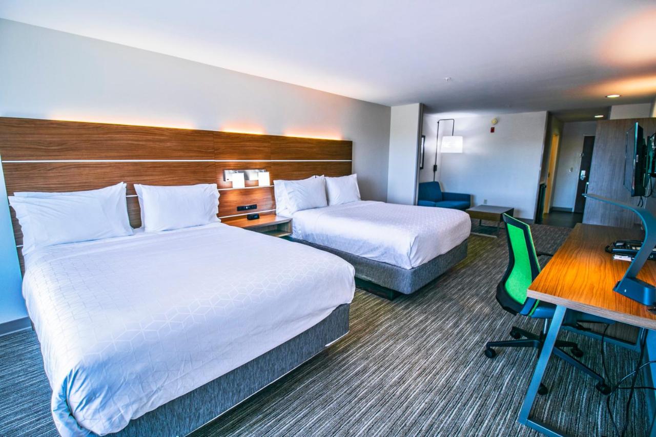 Queen Suite with Two Queen Beds - Non-Smoking at Holiday Inn Express Hotel & Suites, a Baton Rouge-Port Allen by IHG